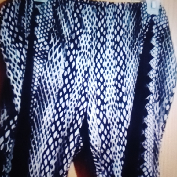 Copy - Just be snakeskin shorts 3x new A-14 - Picture 1 of 3